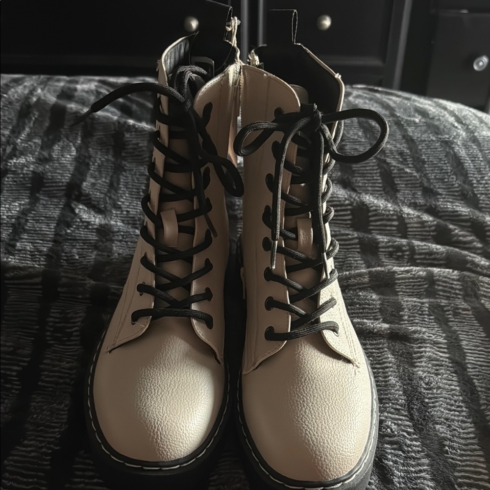 Sincerely Jules Cream Grey Combat Boots with Black Laces. Never been worn.